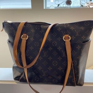LV Totally MM monogram